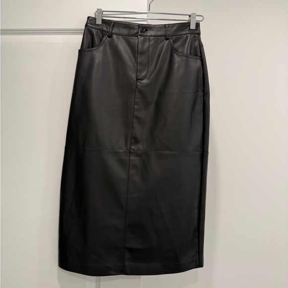 Saks Fifth Avenue Dresses & Skirts - Saks Fifth Avenue Women Black Faux Leather Midi Skirt In Size S